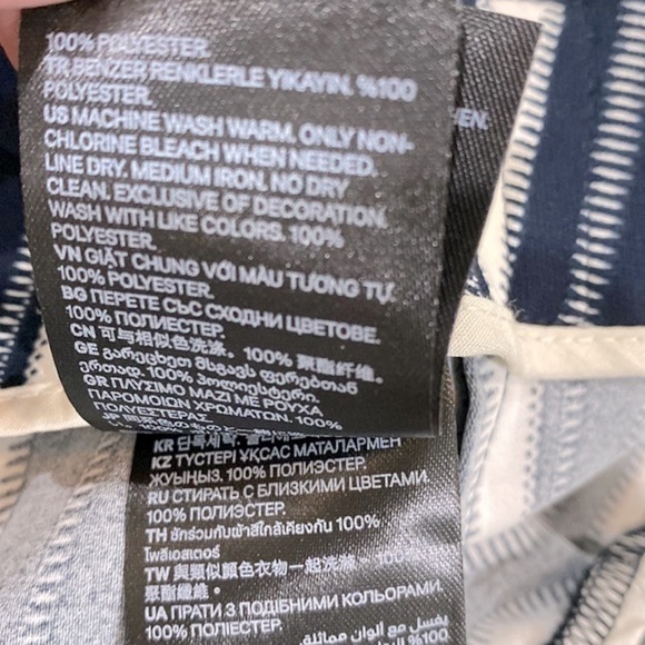 H&M navy blue striped paper bag shorts size 10 - Picture 9 of 12